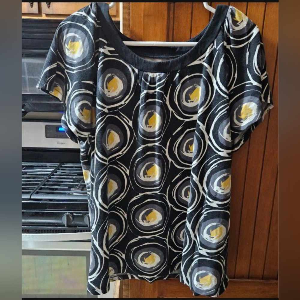 1X womans a.n.a Short Sleeve Top